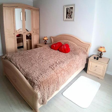 Arina Apartaments Chişinău Extérieur photo