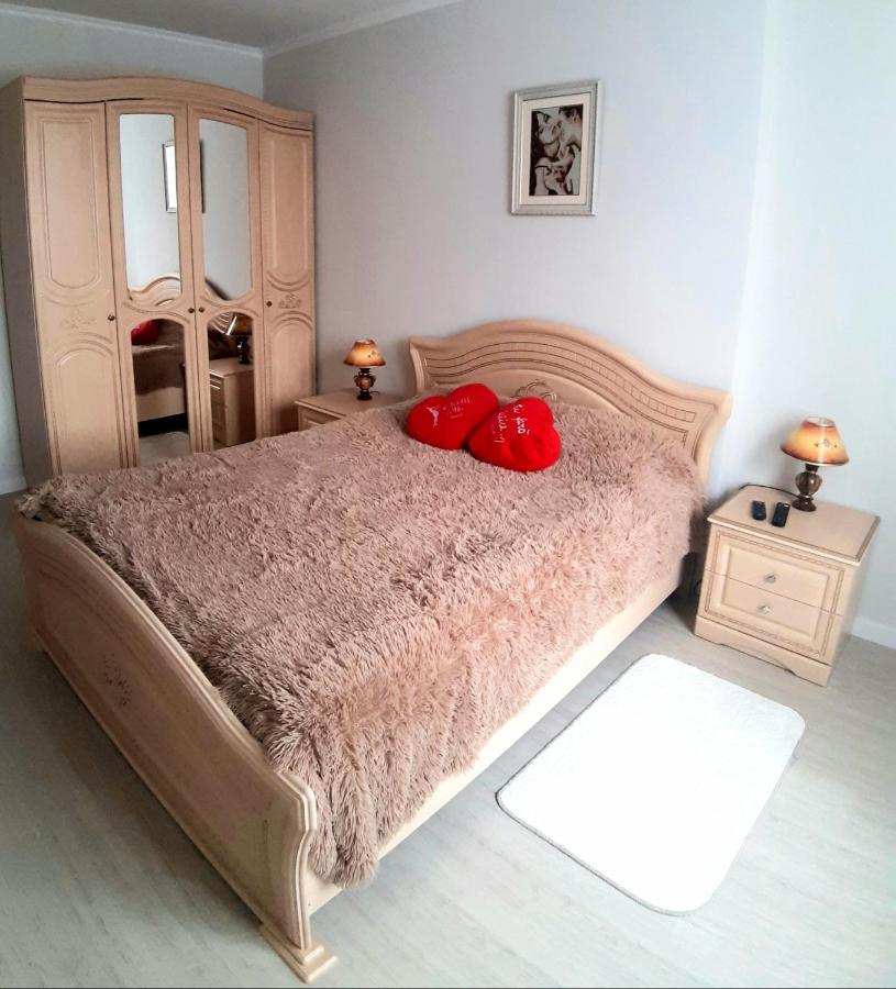 Arina Apartaments Chişinău Extérieur photo